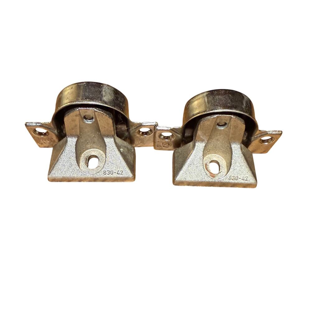 Pair of Grass 830-42 Cabinet Hinges 1/4" Overlay Base Mounting Plates Set Of 2